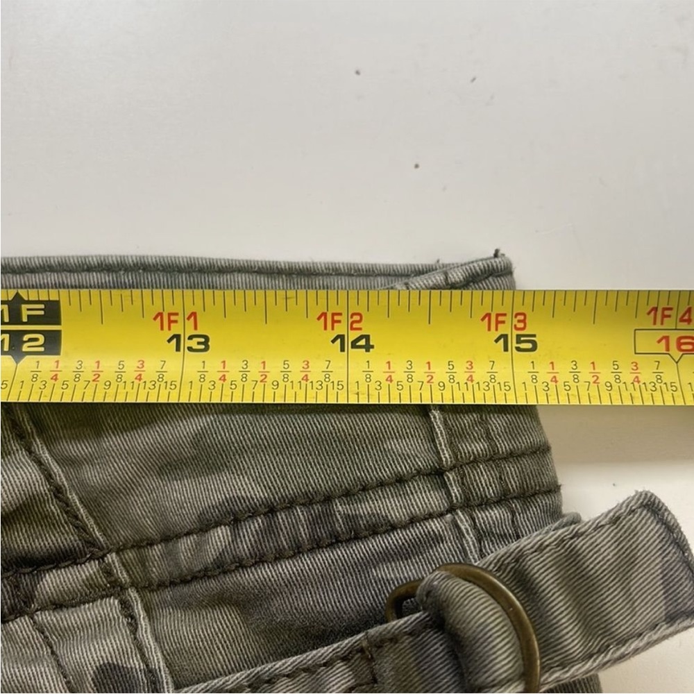 Anthropologie Camo Crop Flare - Picture 5 of 7